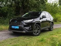 Czarny Używany 2023 Toyota RAV4 SUV | 152 999 zł (Uczciwa cena)