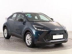 Niebieski Używany 2024 Toyota C-HR SUV | 115 999 zł (Uczciwa cena)