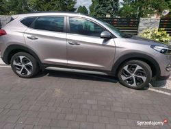 Brązowy Używany 2017 Hyundai Tucson SUV | 68 900 zł (Uczciwa cena)