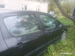Czarny Używany 2001 Peugeot 307 Hatchback | 900 zł (Super Cena)