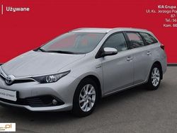 Srebrny (metalik) Używany 2018 Toyota Auris Hybrid Sedan/Limuzyna | 69 900 zł (Dość drogi)