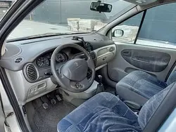 Srebrny Używany 2002 Renault Scénic Authentique Minivan | 3800 zł (Uczciwa cena)