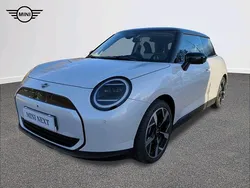 Nanuq white metalizowany Nowe 2024 Mini Cooper Hatchback | 149 900 zł