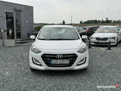 Biały Używany 2016 Hyundai i30 Hatchback | 34 900 zł (Uczciwa cena)