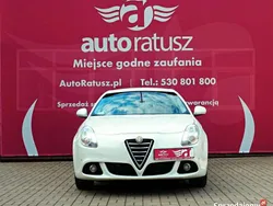 Biały Używany 2015 Alfa Romeo Giulietta Hatchback | 37 500 zł (Uczciwa cena)