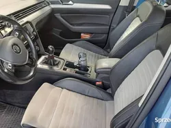 Granatowy Używany 2015 VW Passat Kombi | 46 000 zł (Uczciwa cena)