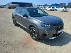 Szary Używany 2023 Peugeot 2008 SUV | 50 700 zł (Super Cena)