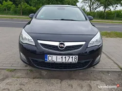 Czarny Używany 2010 Opel Astra Hatchback | 20 900 zł (Uczciwa cena)