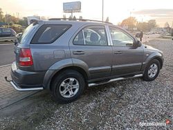 Grafitowy Używany 2003 Kia Sorento SUV | 9400 zł (Uczciwa cena)