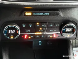 Niebieski Używany 2020 Ford Focus Kombi | 47 333 zł (Uczciwa cena)