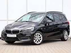 Czarny Używany 2021 BMW 218 Gran Tourer Advantage Minivan | 89 900 zł
