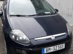 Granatowy Używany 2012 Fiat Grande Punto Hatchback | 11 500 zł (Dobra cena)