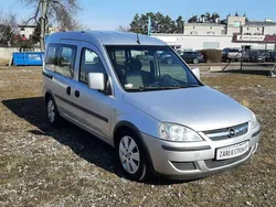 Srebrny Używany 2005 Opel Combo Minivan | 9900 zł
