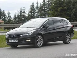 Czarny Używany 2016 Opel Astra Kombi | 51 100 zł (Uczciwa cena)