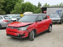 Czerwony Używany 2015 Ssangyong Tivoli Hatchback | 17 900 zł