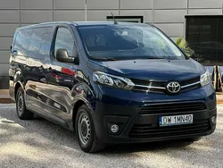 Niebieski ciemny Używany 2022 Toyota Proace Verso Kombi | 94 800 zł (Dobra cena)