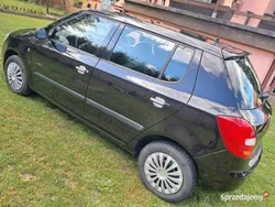 Czarny Używany 2010 Skoda Fabia Sedan/Limuzyna | 7000 zł (Dobra cena)