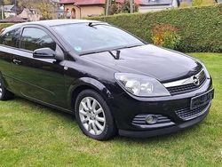 Czarny Używany 2007 Opel Astra GTC Coupe | 13 900 zł (Uczciwa cena)