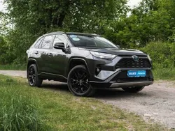 Szary Używany 2023 Toyota RAV4 SUV | 179 999 zł (Uczciwa cena)