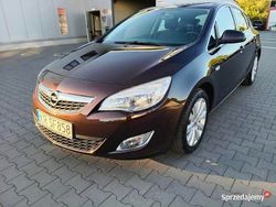 Brązowy Używany 2012 Opel Astra Cosmo Hatchback | 30 000 zł (Uczciwa cena)