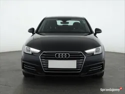 Szary Używany 2017 Audi A4 Sedan/Limuzyna | 63 999 zł (Uczciwa cena)