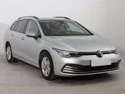 Srebrny Używany 2021 VW Golf VIII Kombi | 64 999 zł (Uczciwa cena)