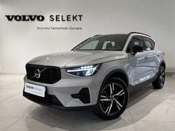 Srebrny Używany 2023 Volvo XC40 SUV | 152 900 zł