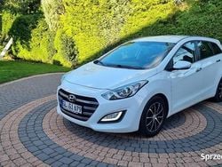 Biały Używany 2017 Hyundai i30 Kombi | 35 900 zł (Uczciwa cena)