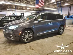 Szary (metalik) Używany 2021 Chrysler Pacifica SUV | 91 200 zł