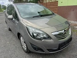 Czarny Używany 2010 Opel Meriva Minivan | 23 900 zł
