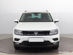 Biały Używany 2020 VW Tiguan SUV | 95 999 zł (Uczciwa cena)