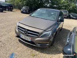 Szary Używany 2013 Mercedes B200 Minivan | 22 600 zł