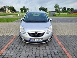Srebrny Używany 2010 Opel Meriva Minivan | 24 900 zł (Drogi)