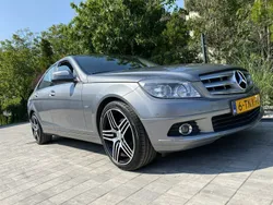 Szary (metalik) Używany 2009 Mercedes C200 Sedan/Limuzyna | 36 900 zł (Uczciwa cena)
