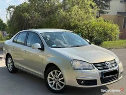 Złoty Używany 2009 VW Jetta Sedan/Limuzyna | 13 000 zł