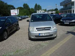 Srebrny Używany 2005 Opel Meriva Minivan | 3800 zł