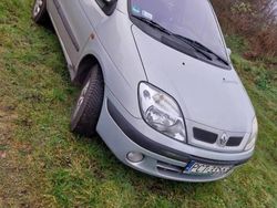Srebrny Używany 2000 Renault Scénic Minivan | 4200 zł (Drogi)