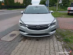Srebrny Używany 2017 Opel Astra Kombi | 27 900 zł (Dobra cena)