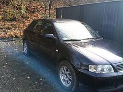 Granatowy Używany 2001 Audi A3 Hatchback | 2600 zł (Dobra cena)