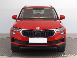 Czerwony Używany 2022 Skoda Karoq SUV | 105 999 zł (Uczciwa cena)