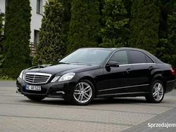 Czarny (metalik) Używany 2009 Mercedes E350 Avantgarde Sedan/Limuzyna | 45 900 zł