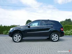 Czarny Używany 2010 Mercedes ML350 SUV | 44 900 zł (Super Cena)