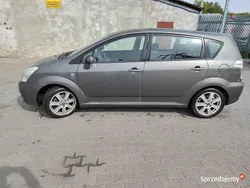 Szary Używany 2004 Toyota Corolla Verso Minivan | 12 900 zł (Uczciwa cena)