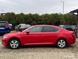 Czerwony Używany 2018 Skoda Superb Hatchback | 82 990 zł