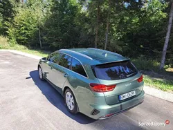 Zielony Używany 2022 Kia Ceed Kombi | 79 900 zł (Dość drogi)