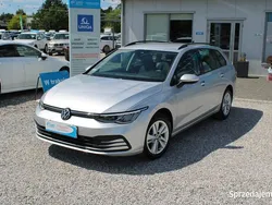 Srebrny Używany 2022 VW Golf VIII Life Kombi | 68 900 zł (Dobra cena)