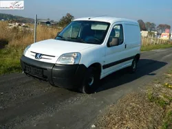 Biały Używany 2005 Peugeot Partner Minivan | 11 800 zł