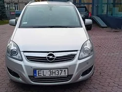 Srebrny Używany 2011 Opel Zafira Minivan | 17 900 zł (Uczciwa cena)