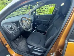 Brązowy Używany 2017 Renault Captur SUV | 45 900 zł (Uczciwa cena)