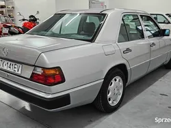 Używany 1992 Mercedes E280 | 57 000 zł